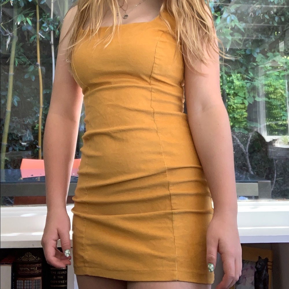 BRAND NEW sky and sparrow mustard dress